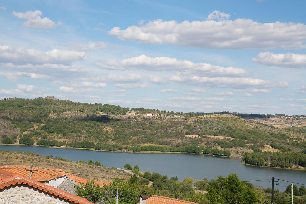 Bed and Breakfast Solar Dos Almeidas - Turismo De Habitacao Транкозу Екстер'єр фото