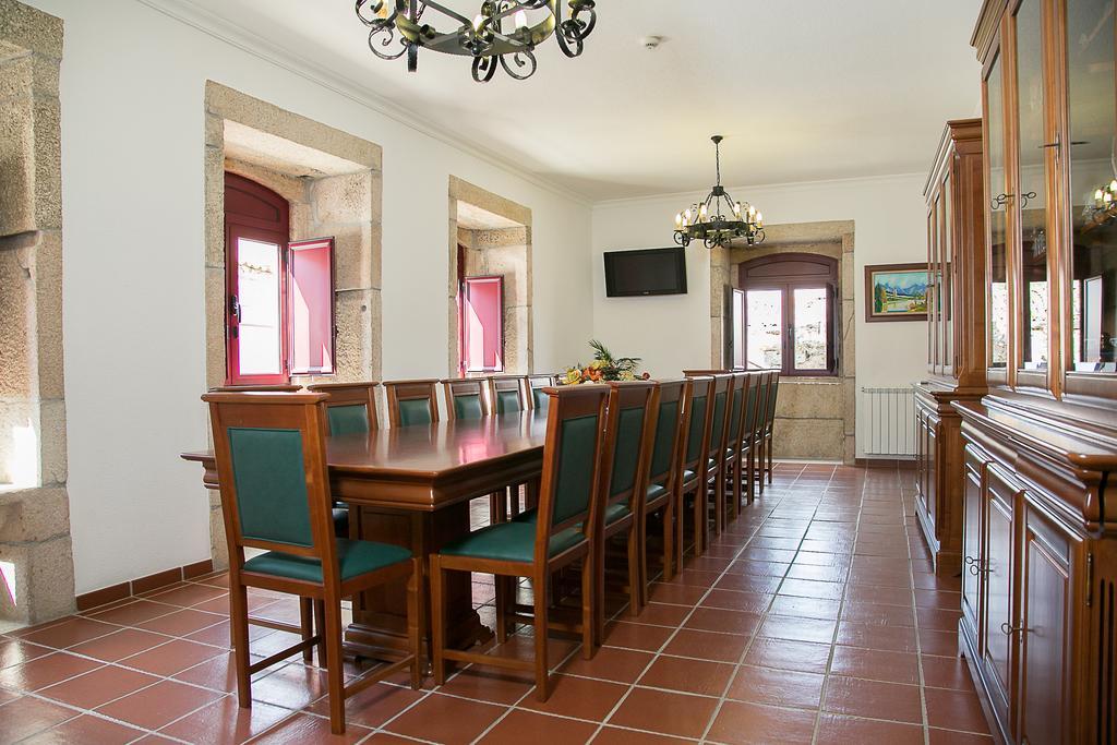 Bed and Breakfast Solar Dos Almeidas - Turismo De Habitacao Транкозу Екстер'єр фото
