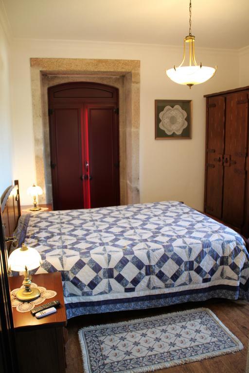 Bed and Breakfast Solar Dos Almeidas - Turismo De Habitacao Транкозу Екстер'єр фото
